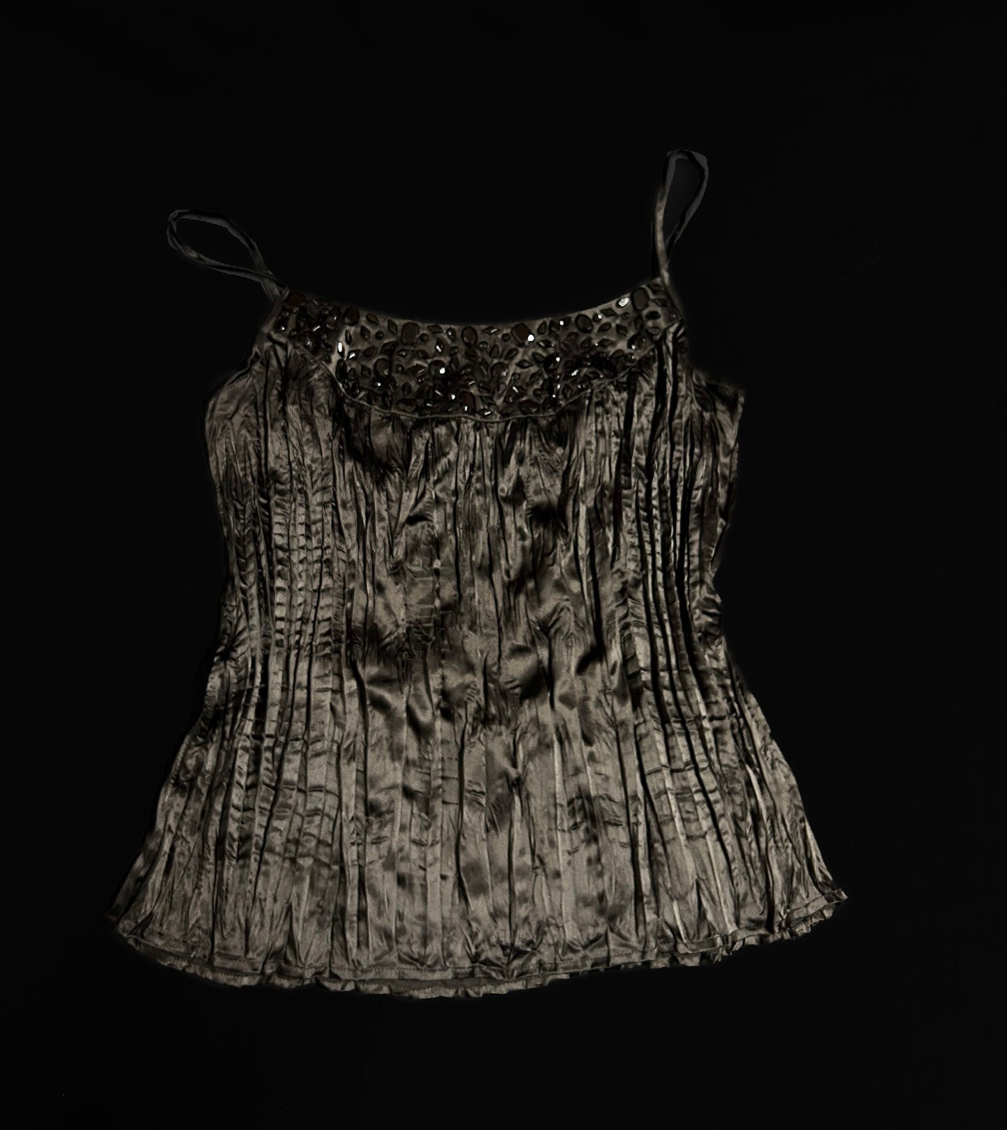 svartur textured satín skvísubolur