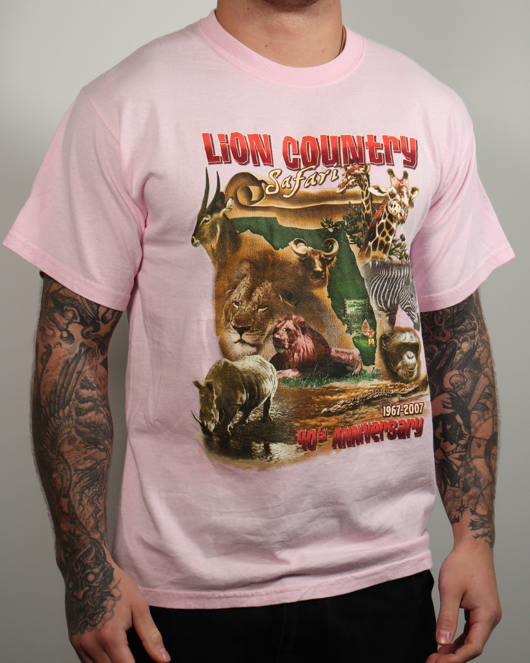 Bleikur safari graphic tee