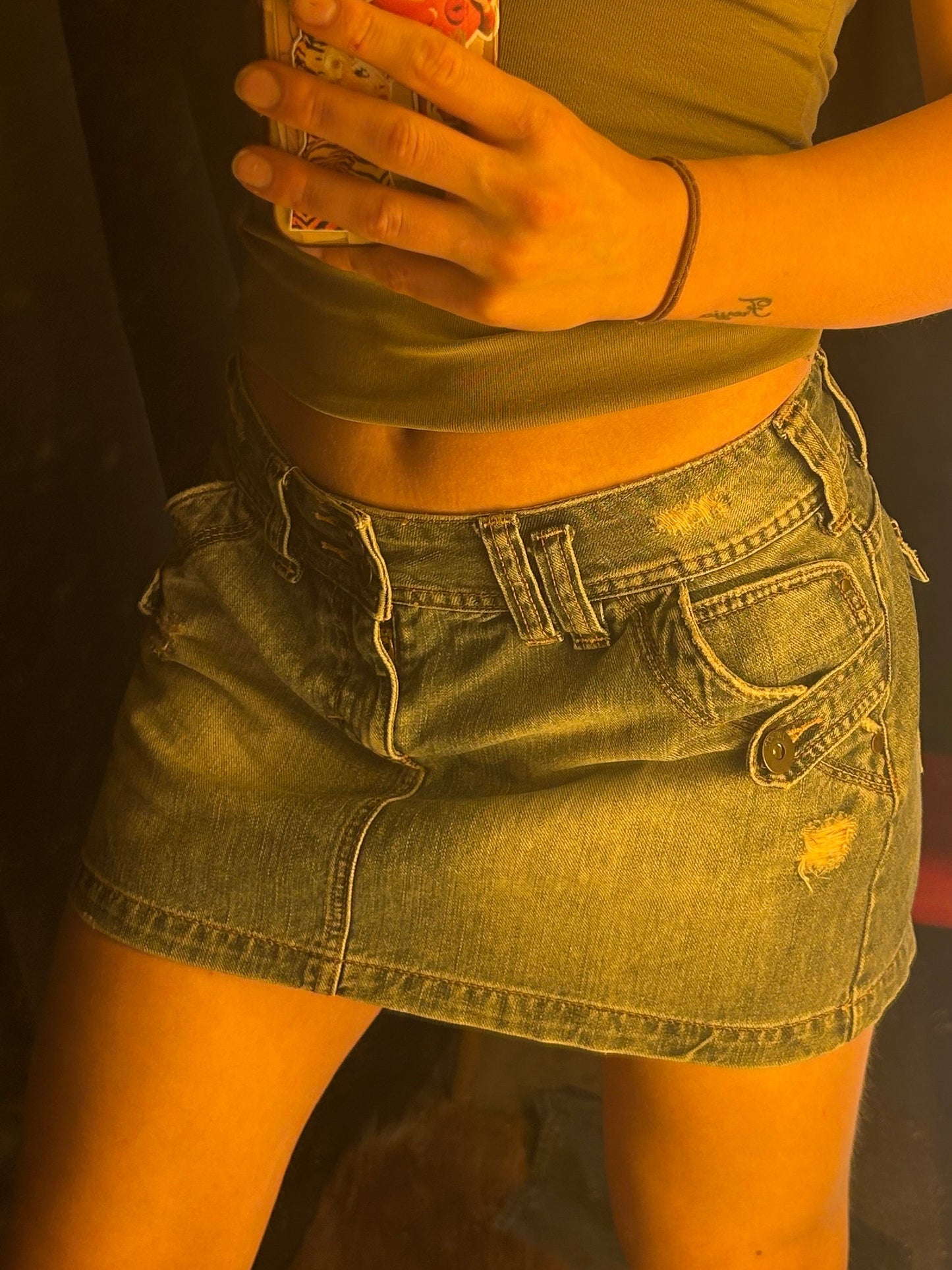 Ljóst distressed gallapils