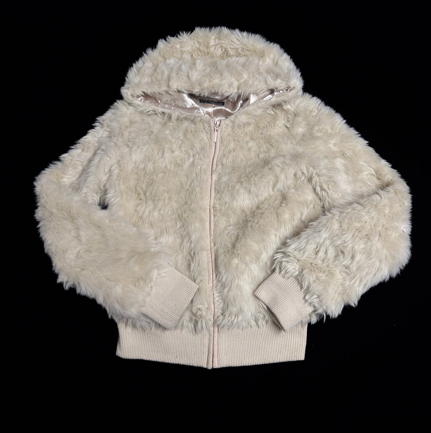 Faux fur hettupeysa